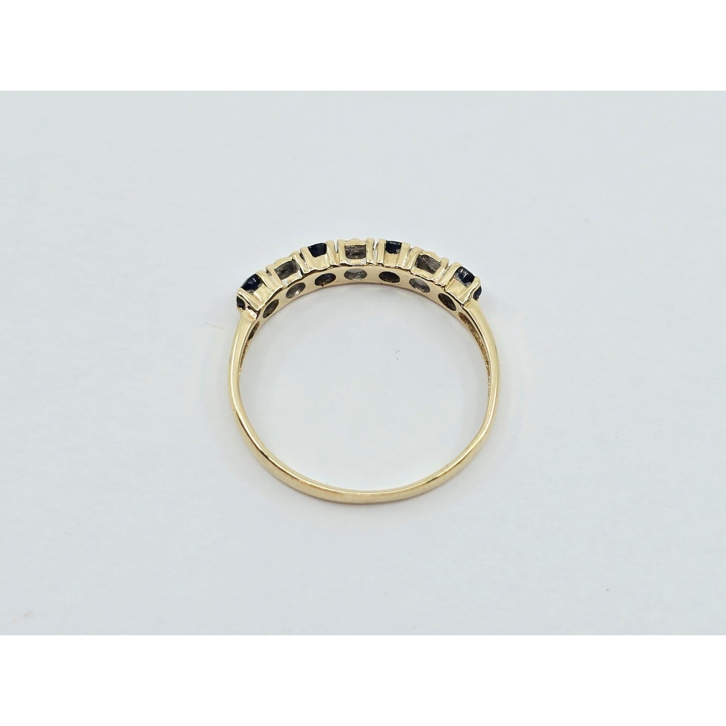 10K Yellow Gold Single Row Sapphire & Diamond Ring