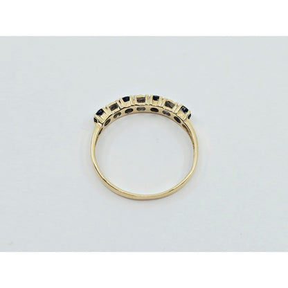 10K Yellow Gold Single Row Sapphire & Diamond Ring