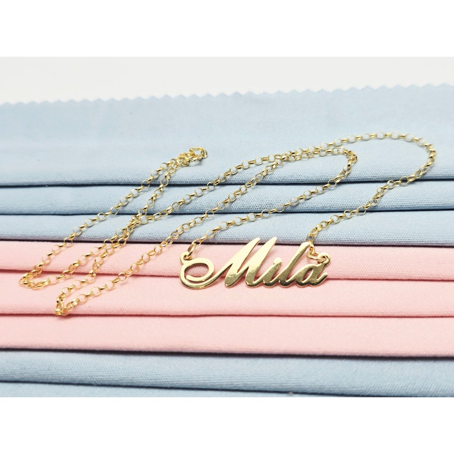 14K Yellow Gold Initial Name "Mila" Charm Pendant Cable Link Chain Necklace