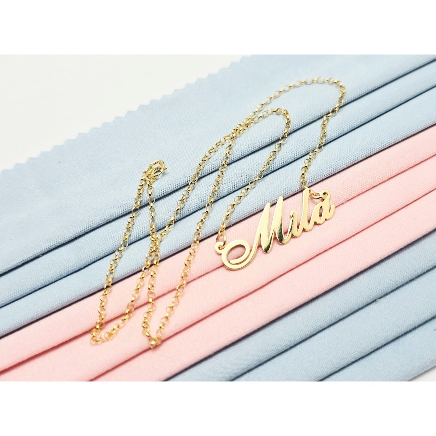 14K Yellow Gold Initial Name "Mila" Charm Pendant Cable Link Chain Necklace