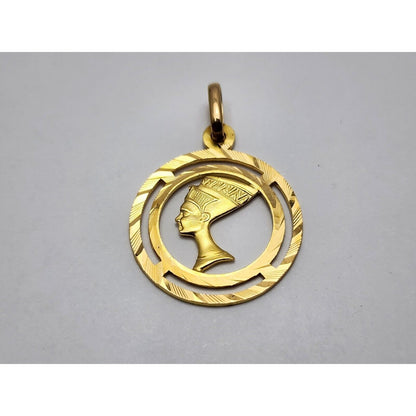 18K Yellow Gold Round Nefertiti Charm Pendant