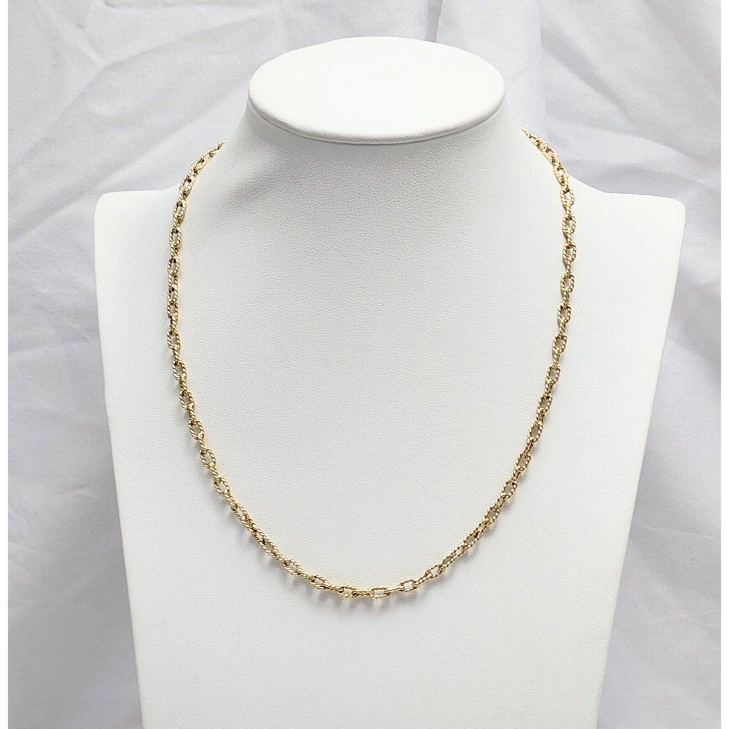 18K Yellow Gold Textured Twist Cable Link Chain Necklace