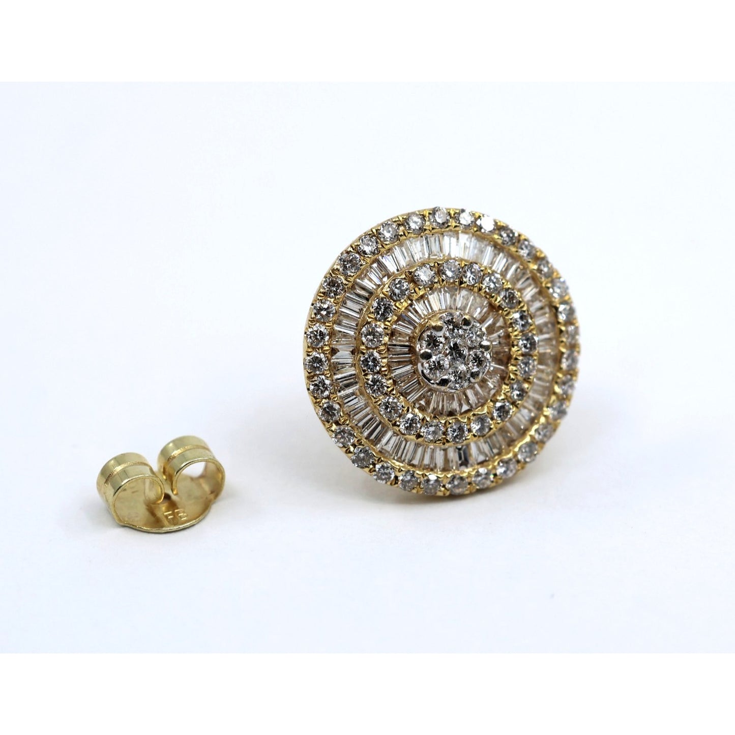 Single 18K Yellow Gold Baguette & Round Diamond Stud Earring