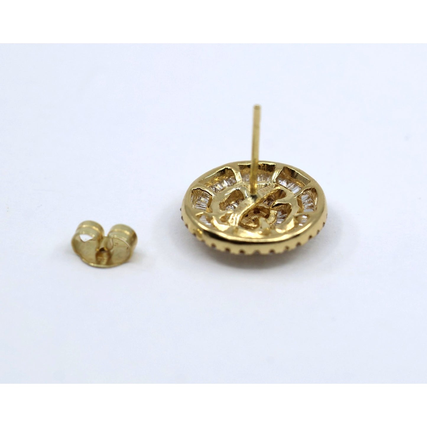 Single 18K Yellow Gold Baguette & Round Diamond Stud Earring