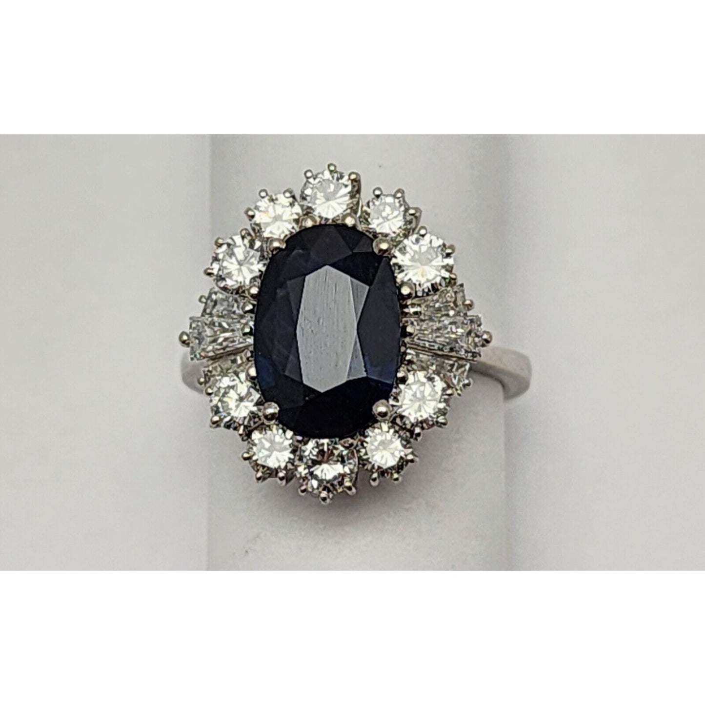 18K White Gold Sapphire & Diamond Ring