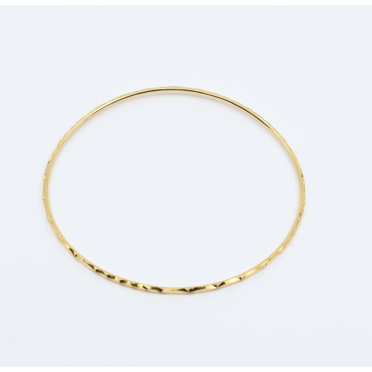 18K Yellow Gold Diamond Cut Bangle Bracelet
