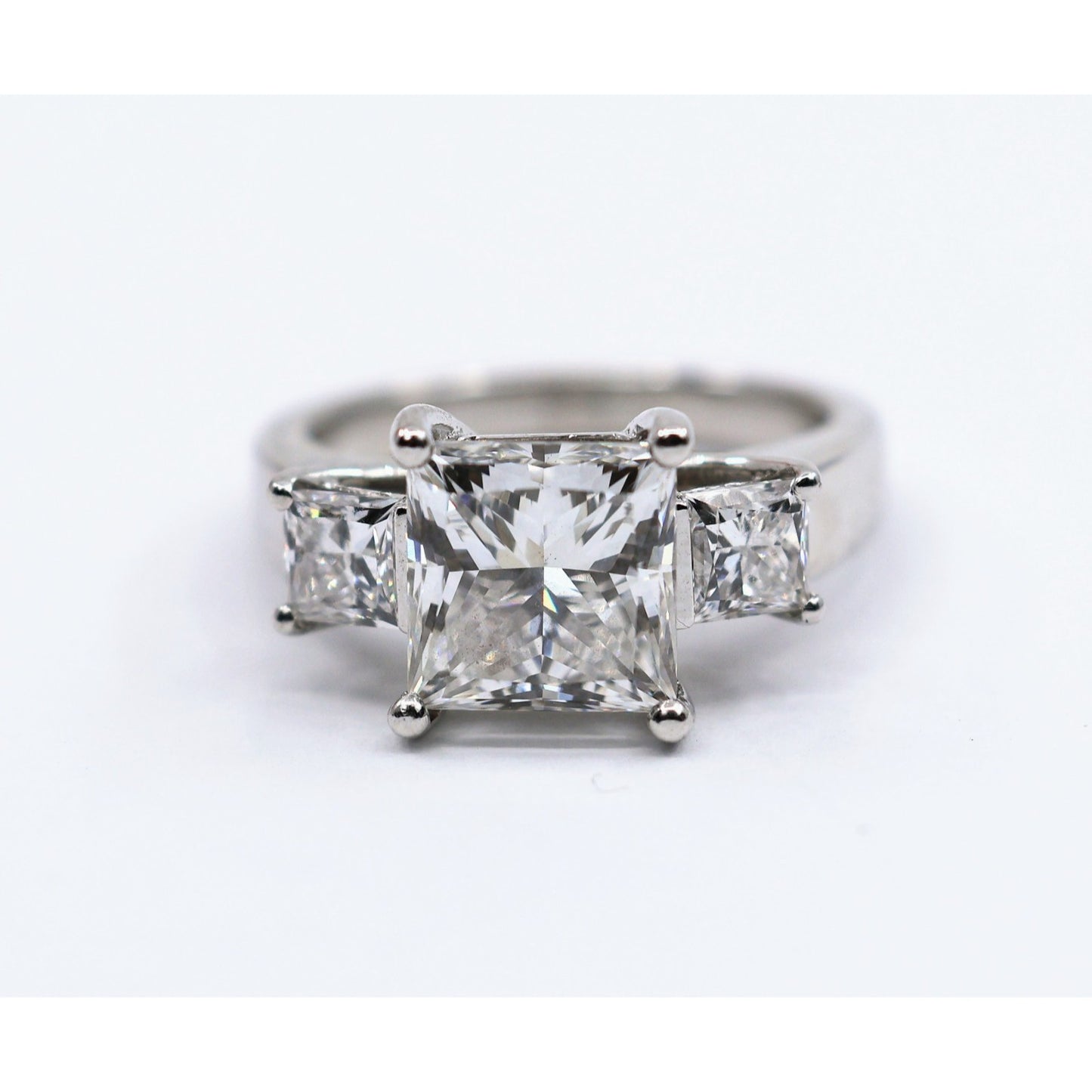 IGI 4.02ct Princess Lab Grown Diamond 3 Stone Ring 10K White Gold F VS1 Size 6.5