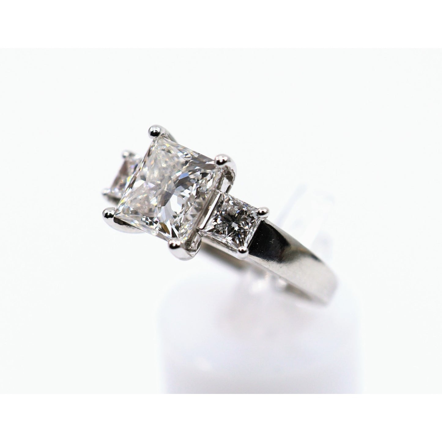 IGI 4.02ct Princess Lab Grown Diamond 3 Stone Ring 10K White Gold F VS1 Size 6.5