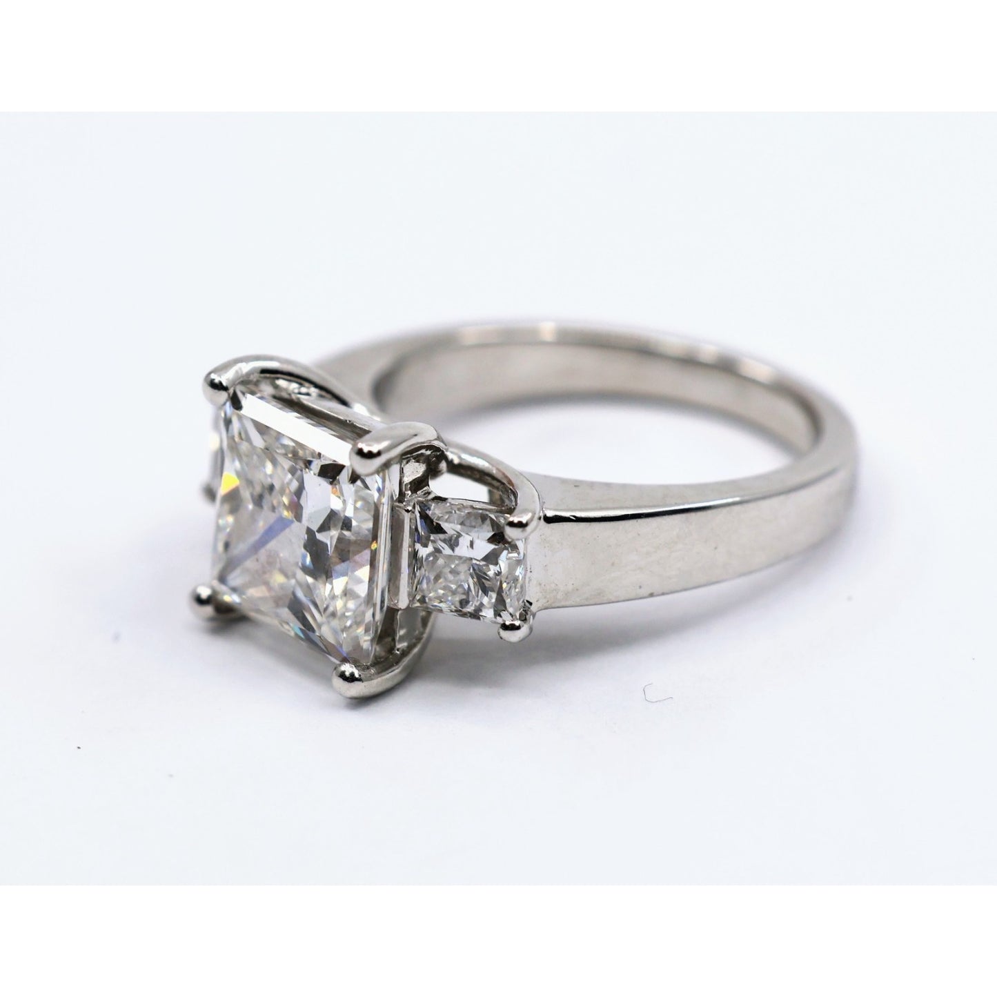 IGI 4.02ct Princess Lab Grown Diamond 3 Stone Ring 10K White Gold F VS1 Size 6.5