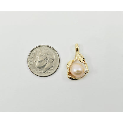 14K Yellow Gold Pearl & Round Diamond Charm Pendant