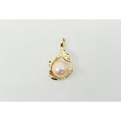 14K Yellow Gold Pearl & Round Diamond Charm Pendant