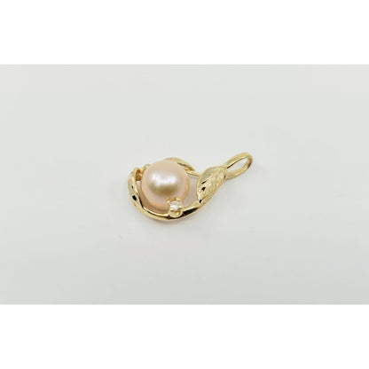 14K Yellow Gold Pearl & Round Diamond Charm Pendant