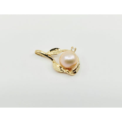 14K Yellow Gold Pearl & Round Diamond Charm Pendant