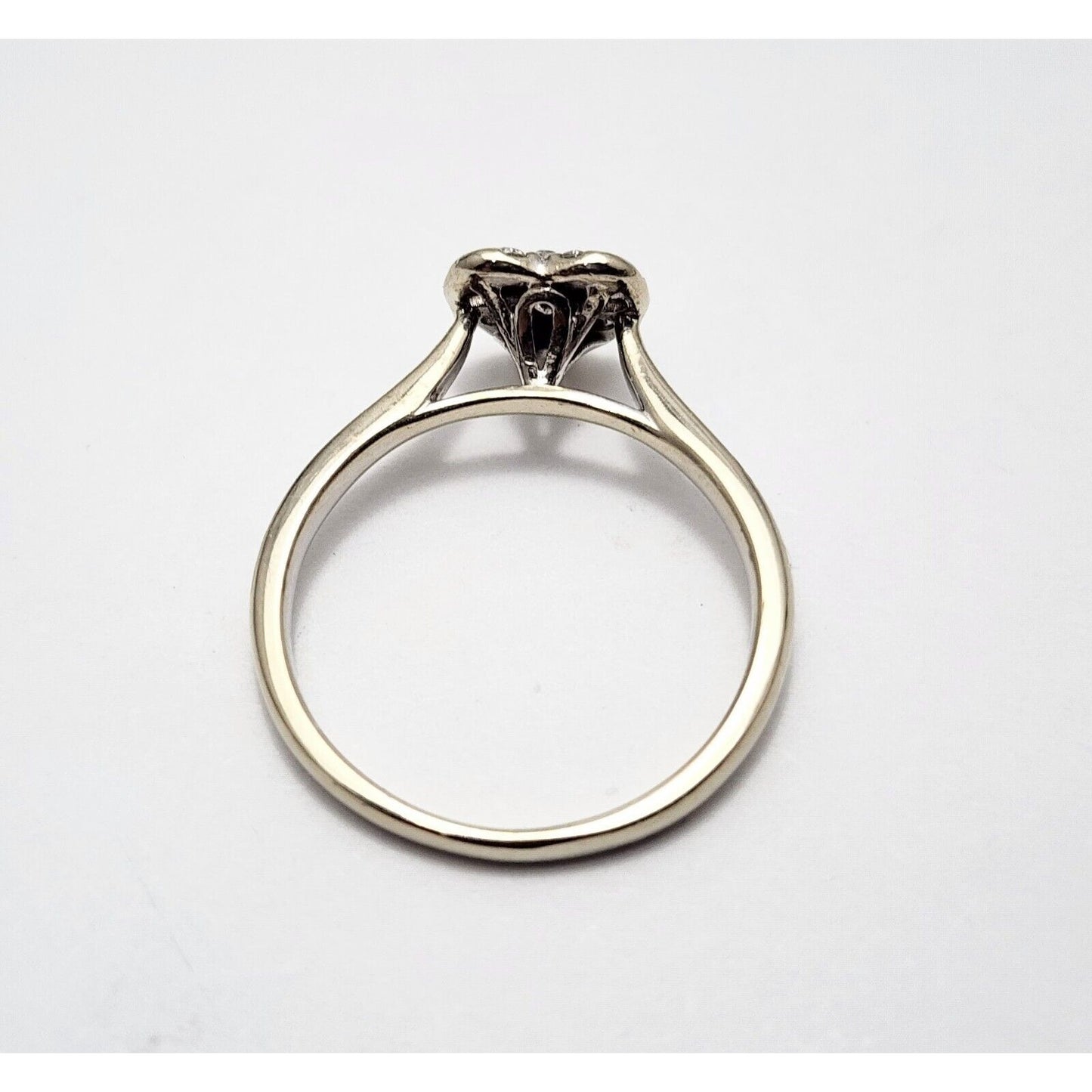 14K White Gold Diamond Heart Ring