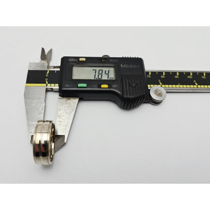 18K White Gold Polished Lined Wedding Band Ring