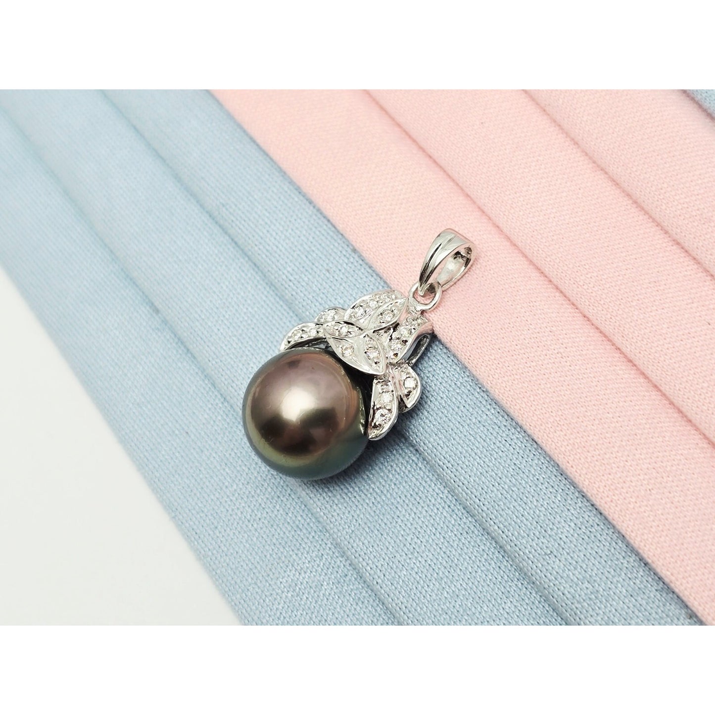 14K White Gold Tahitian Pearl & Diamond Drop Dangle Charm Pendant