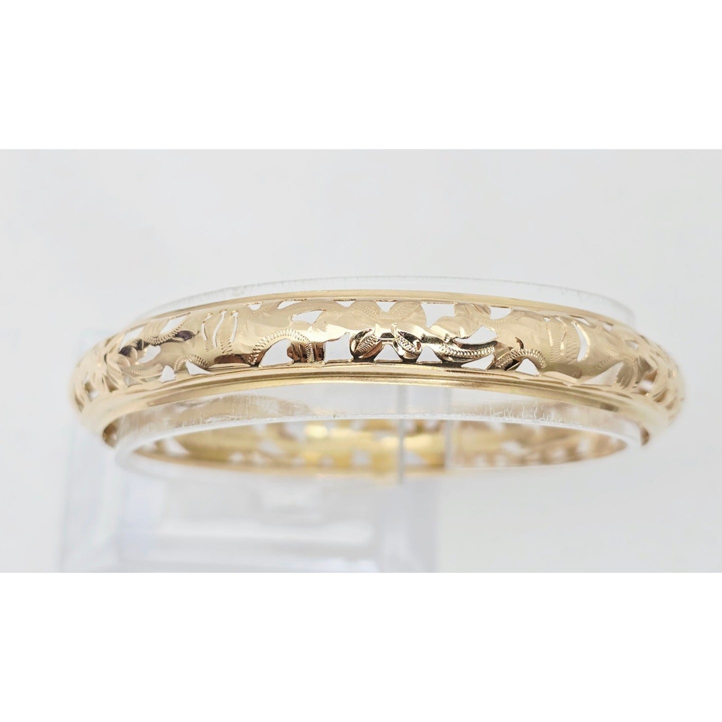 14K Yellow Gold Floral Engraved Bangle Bracelet