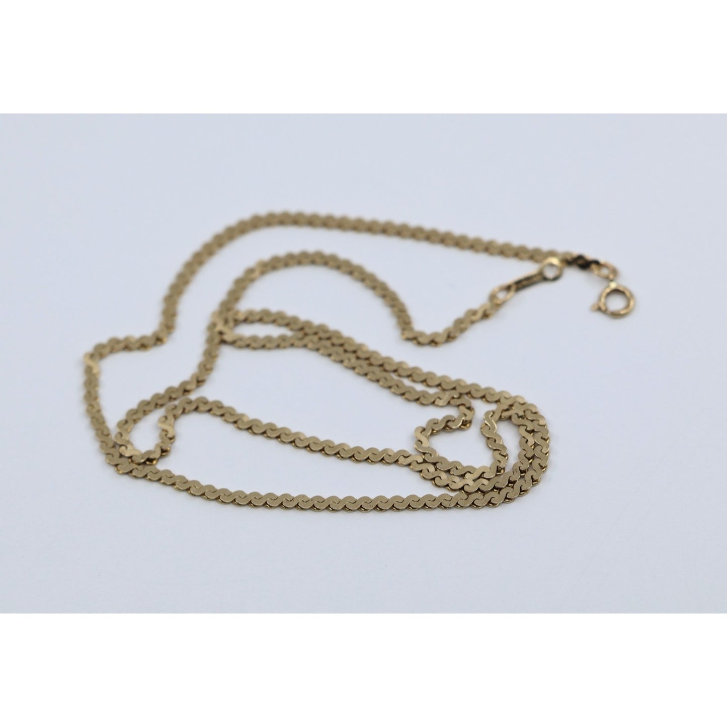 14K Yellow Gold Serpentine Link Chain Necklace