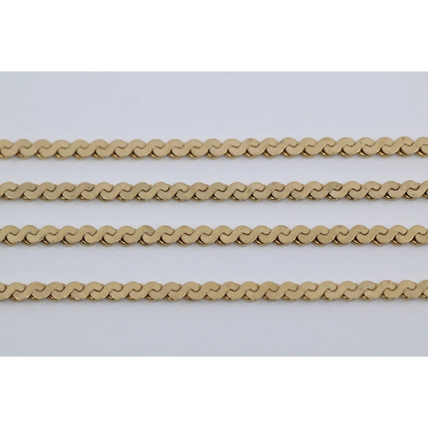14K Yellow Gold Serpentine Link Chain Necklace