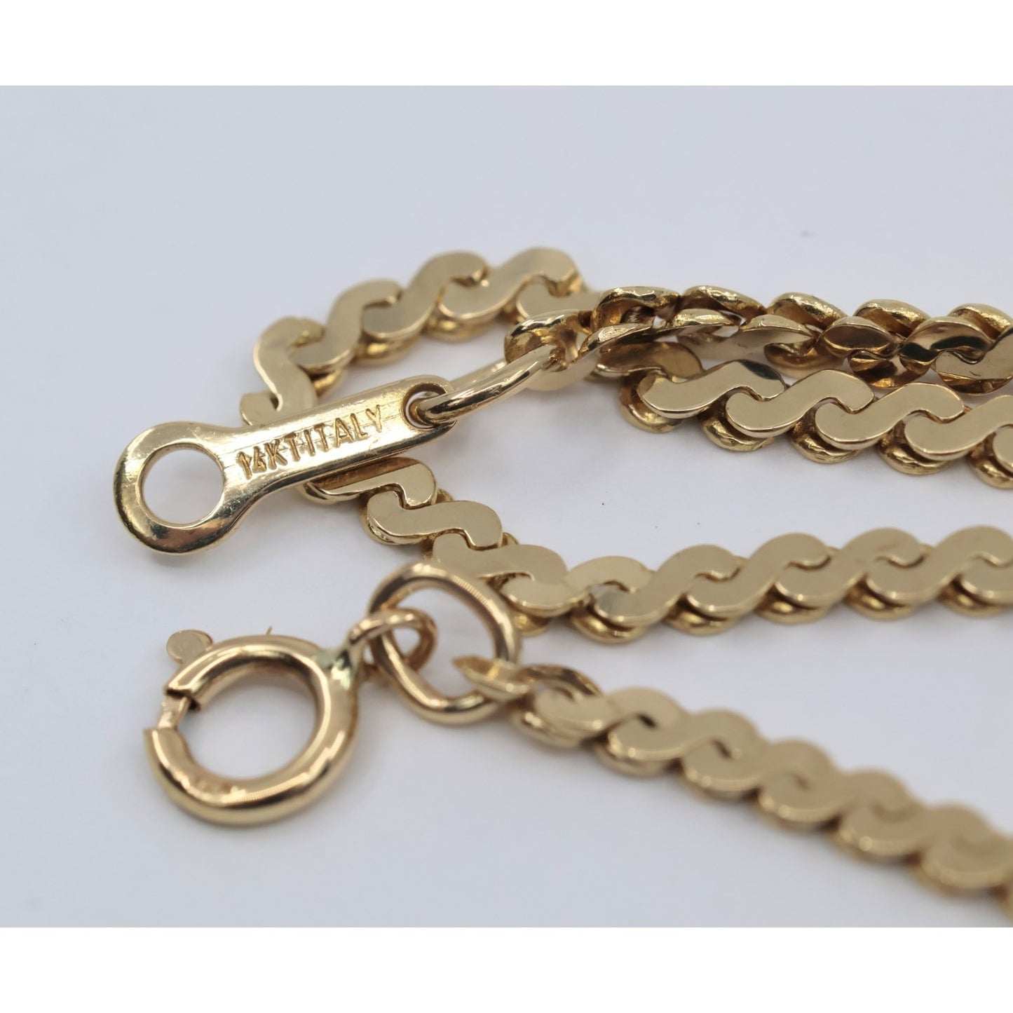 14K Yellow Gold Serpentine Link Chain Necklace