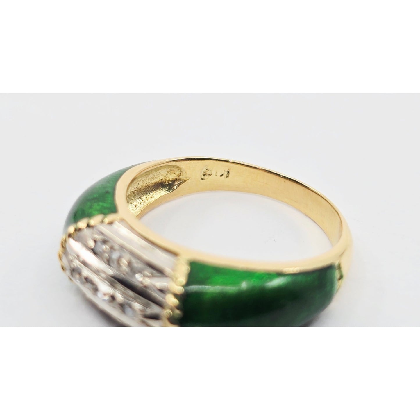 Vintage 18K Two Tone Gold Green Enamel Raw Uncut Diamond Ring