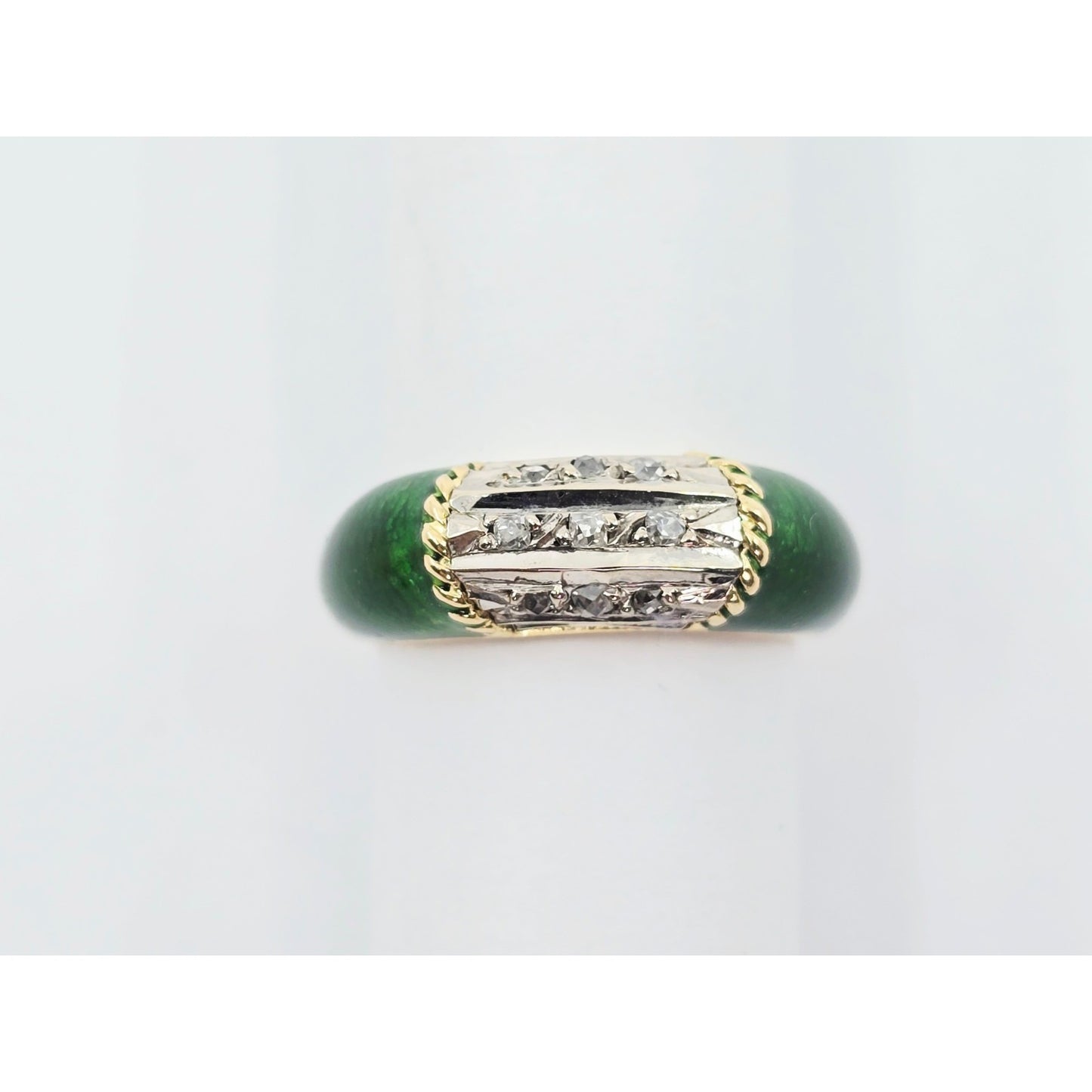 Vintage 18K Two Tone Gold Green Enamel Raw Uncut Diamond Ring