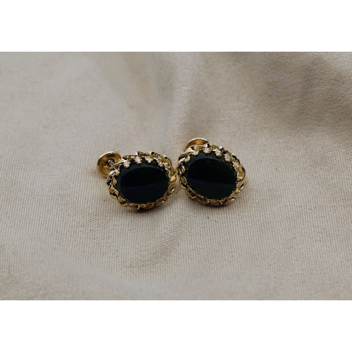 14K Yellow Gold Hinged Screw Back Non-Pierced Jade Jadeite Earrings