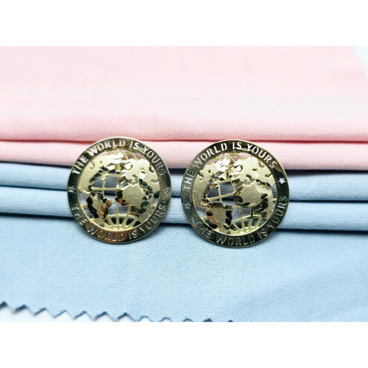 10K Yellow Gold The World is Yours Round Stud Earrings