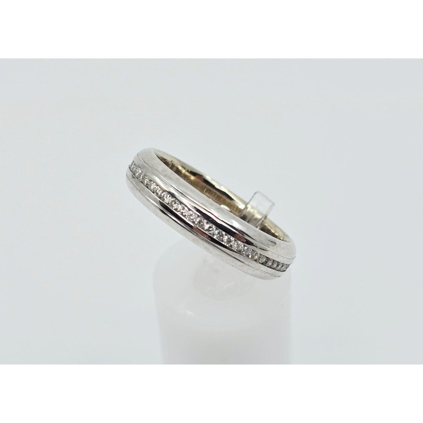 14K White Gold Diamond Eternity Wedding Band Ring