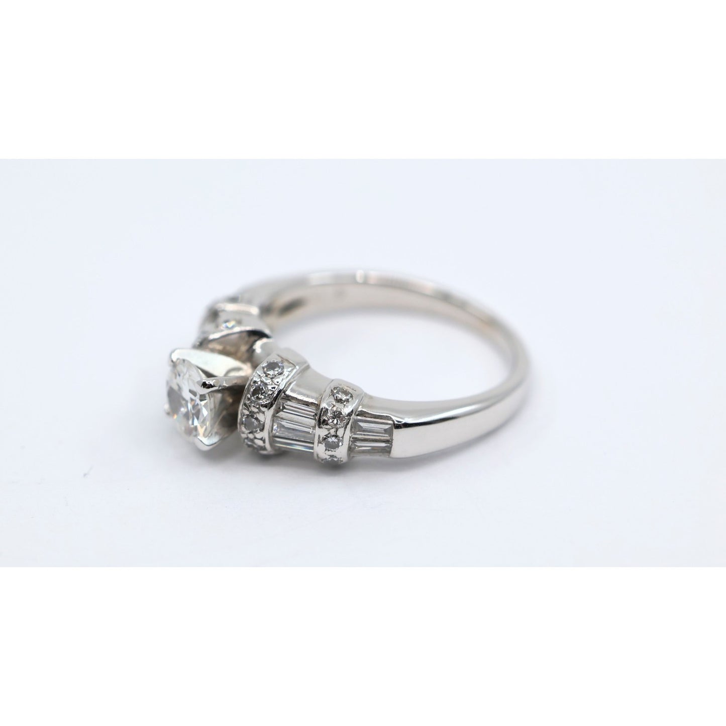 14K White Gold Ladies Round Diamond Engagement Ring