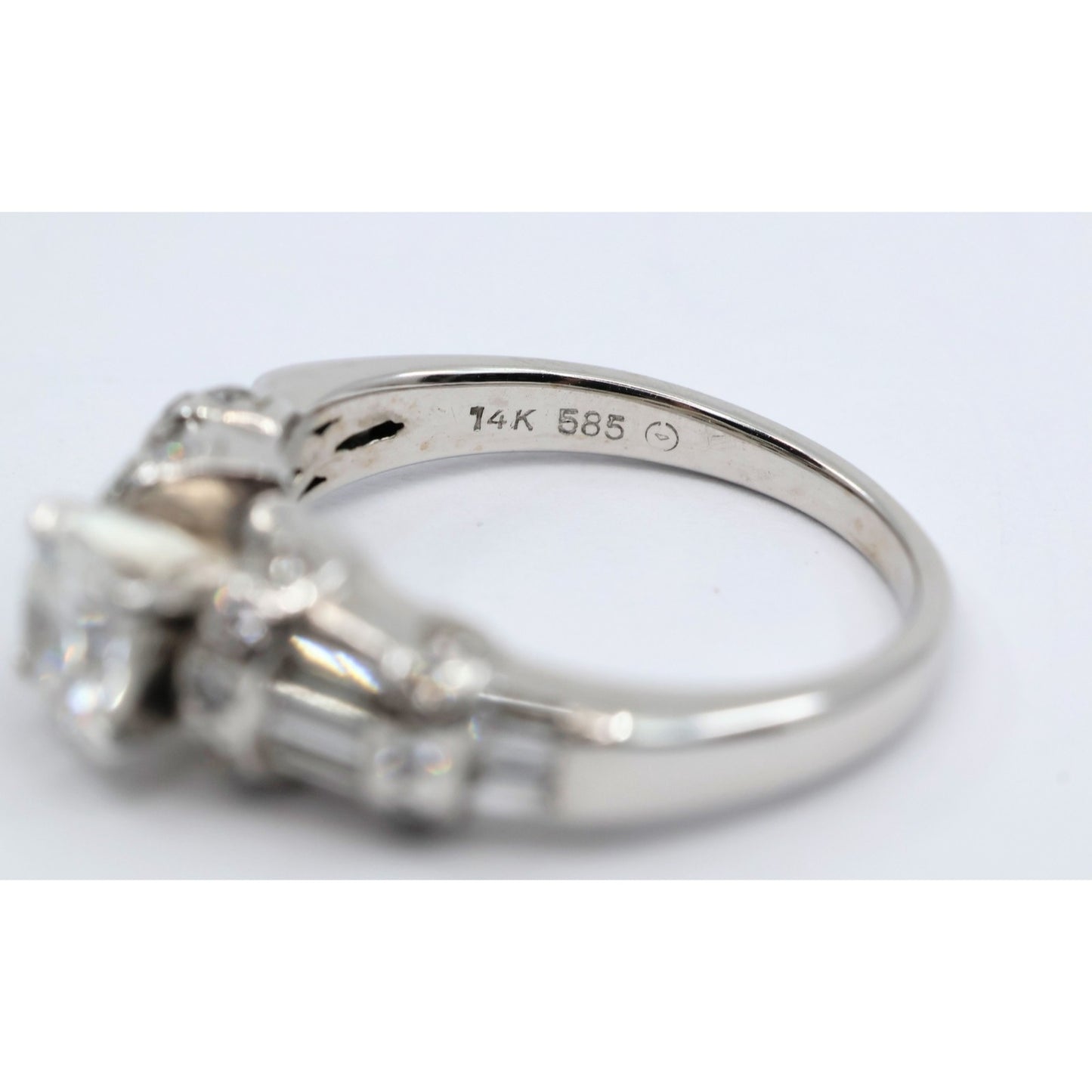 14K White Gold Ladies Round Diamond Engagement Ring
