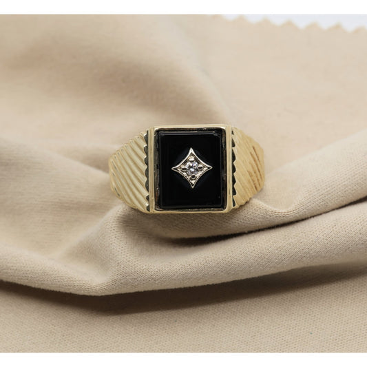 13K Yellow Gold Signet Onyx & Diamond Textured Ring
