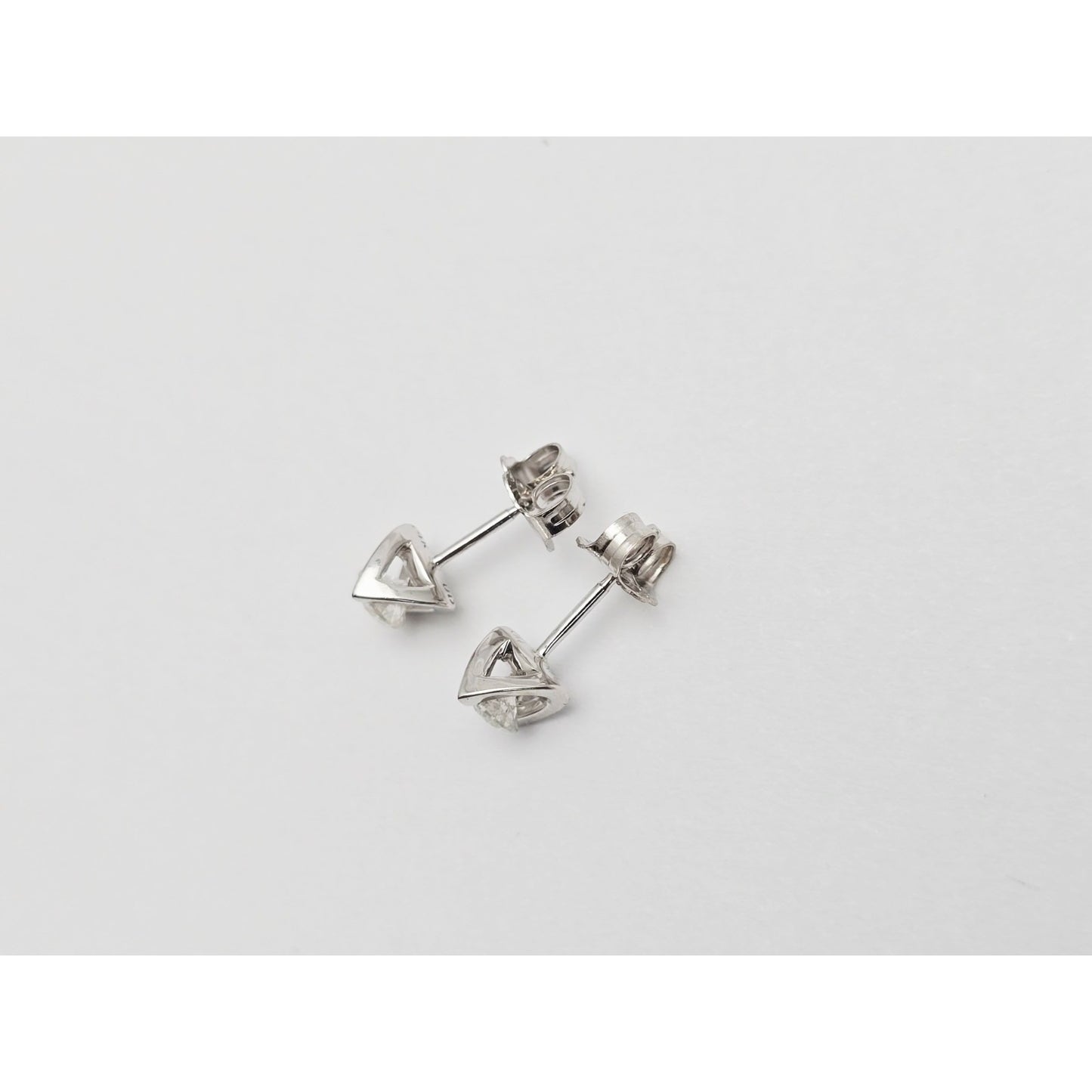 14K White Gold Round Cut Diamond Stud Earrings