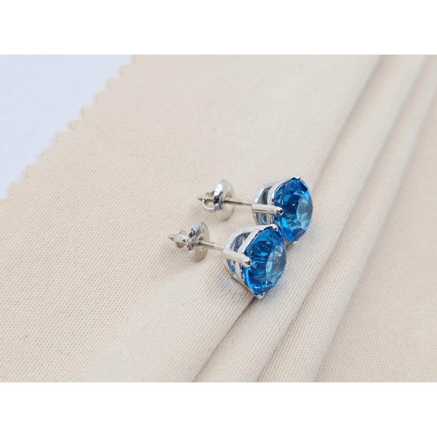 14K White Gold Round Blue Topaz Stud Earrings