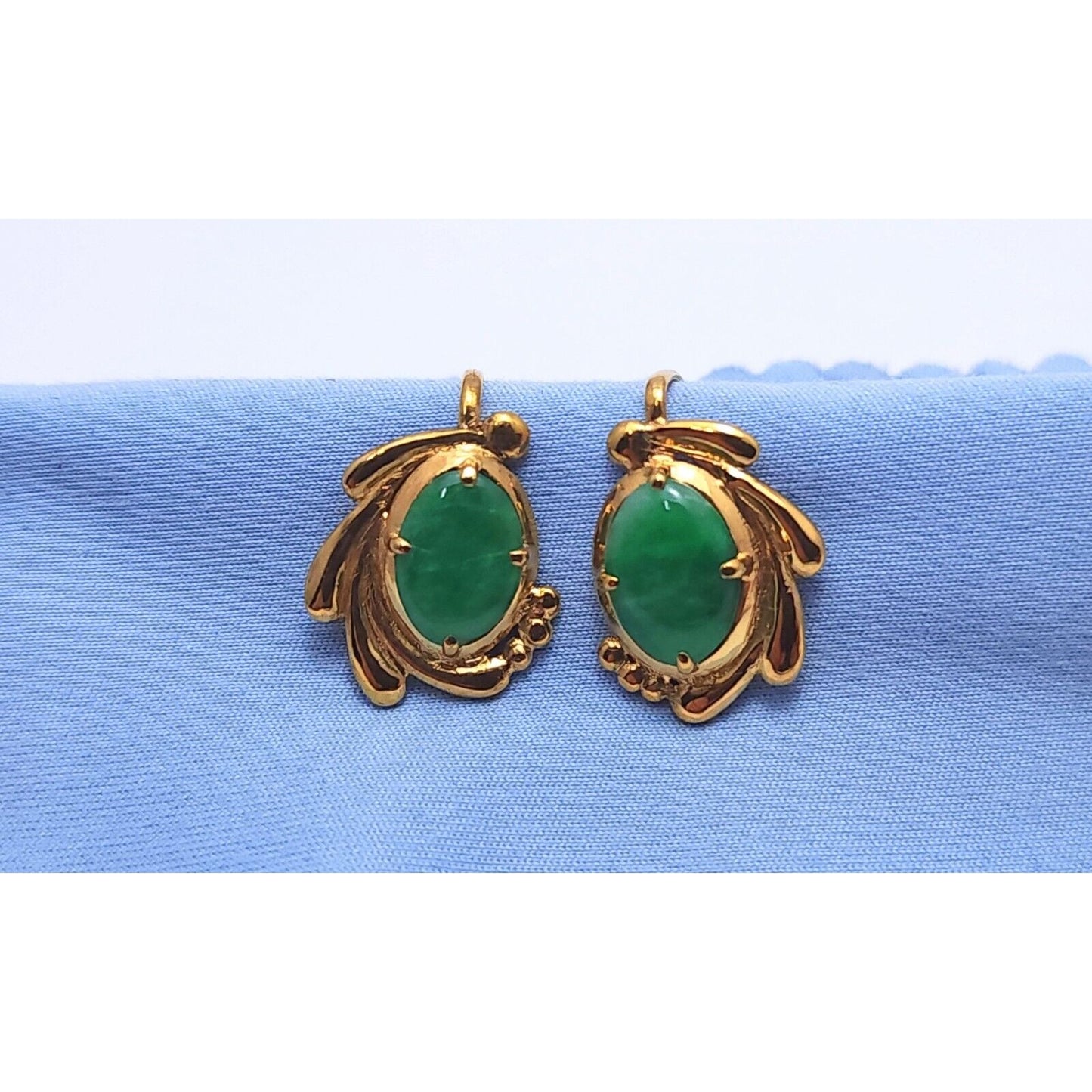 14K Yellow Gold Hinged Screw Back Non-Pierced Jade Jadeite Earrings