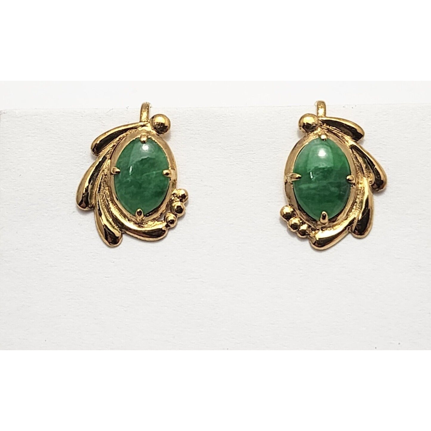 14K Yellow Gold Hinged Screw Back Non-Pierced Jade Jadeite Earrings