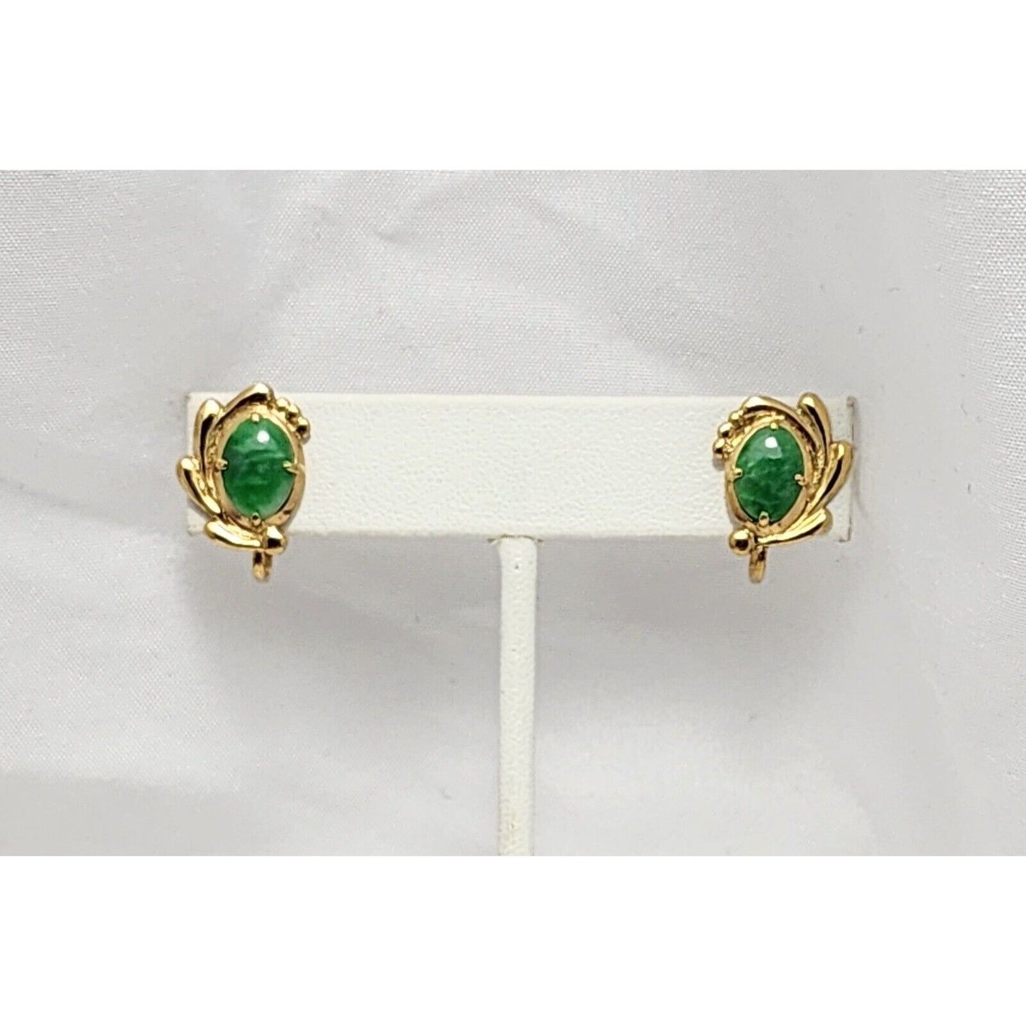 14K Yellow Gold Hinged Screw Back Non-Pierced Jade Jadeite Earrings