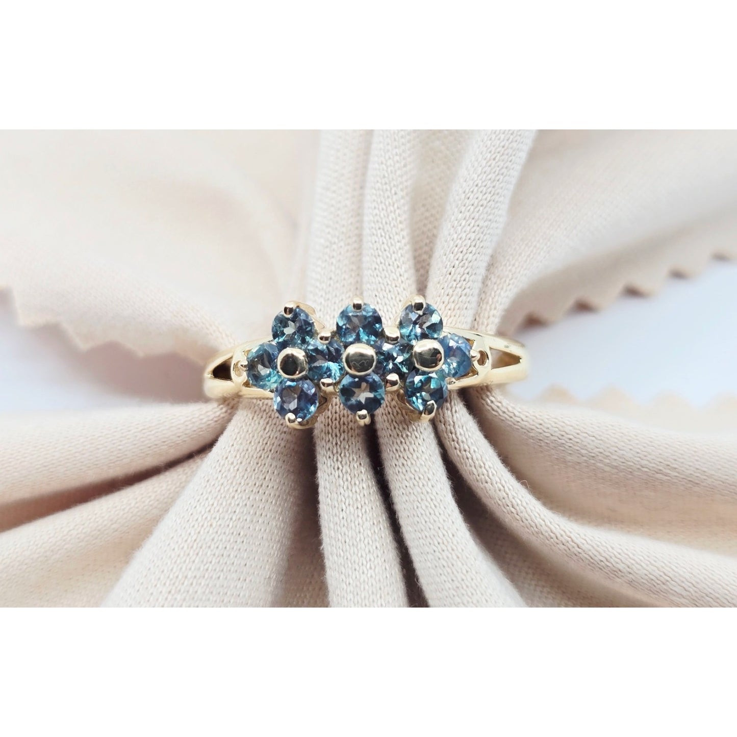 14K Yellow Gold Green Spinel Ring