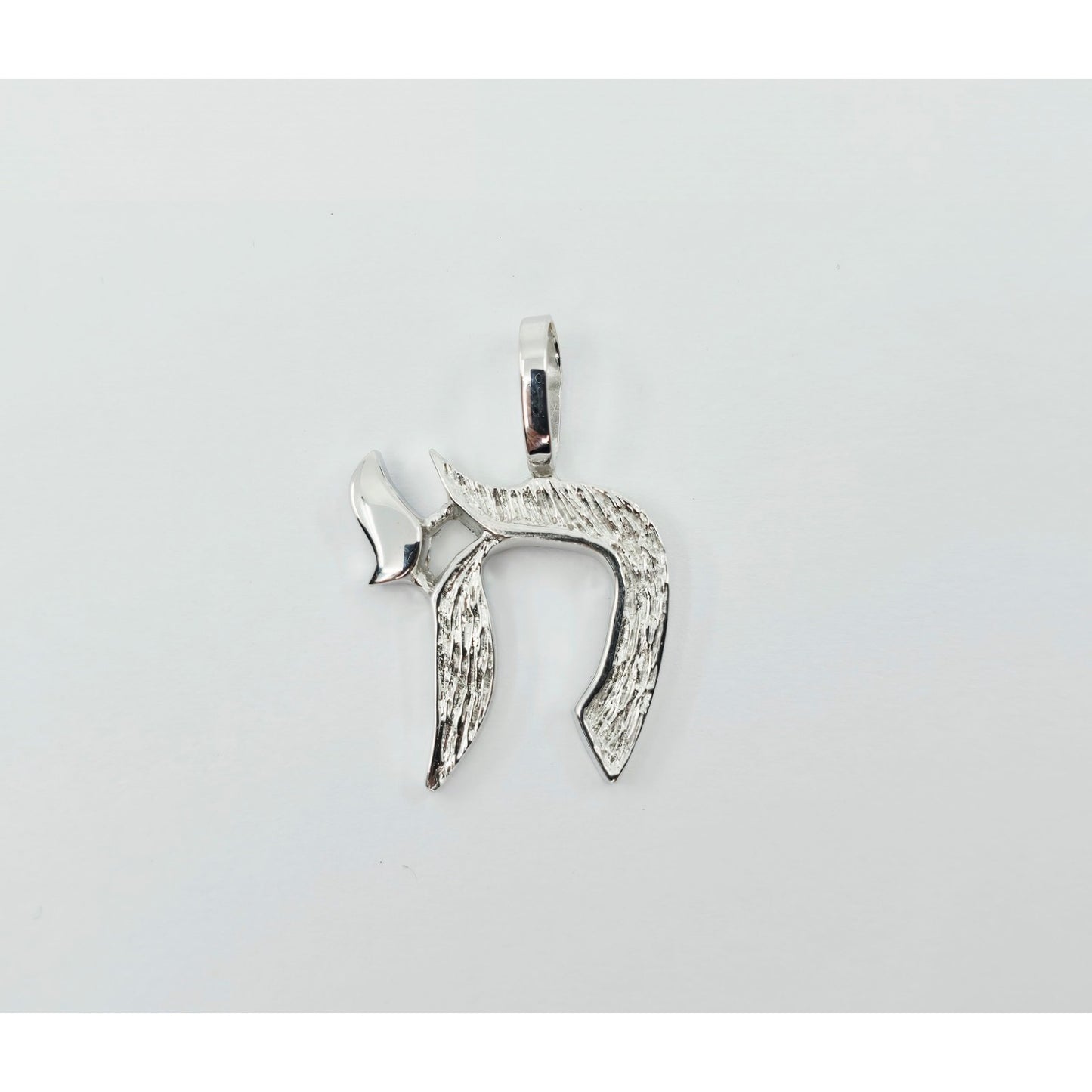 14K White Gold Hebrew Letter Jewish Chai Charm Pendant
