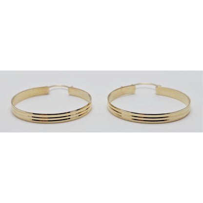 Medium 14K Yellow Gold Diamond Cut Round Hoop Earrings