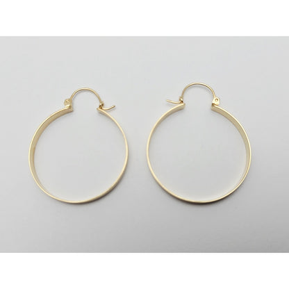 Medium 14K Yellow Gold Diamond Cut Round Hoop Earrings