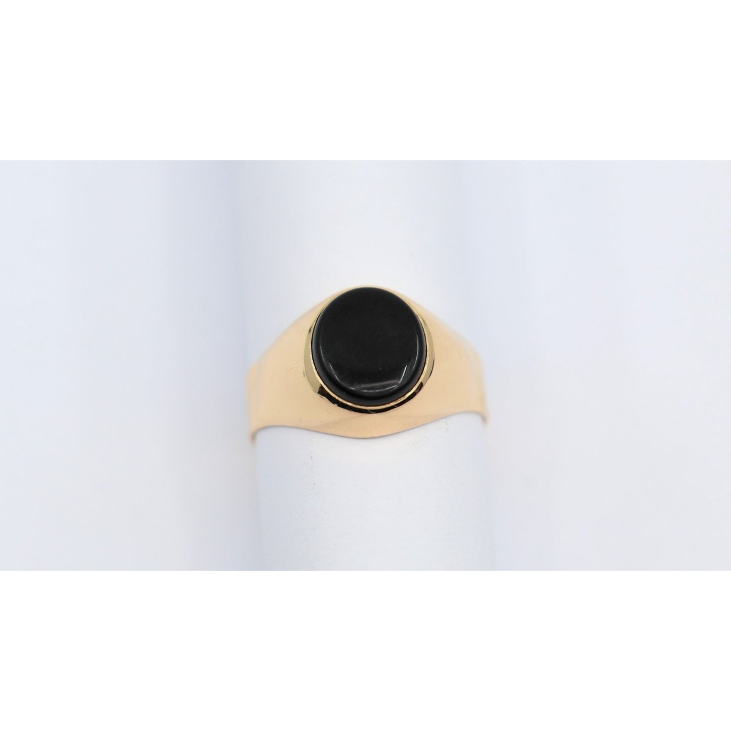 18K Yellow Gold  Oval Onyx Statement Ring