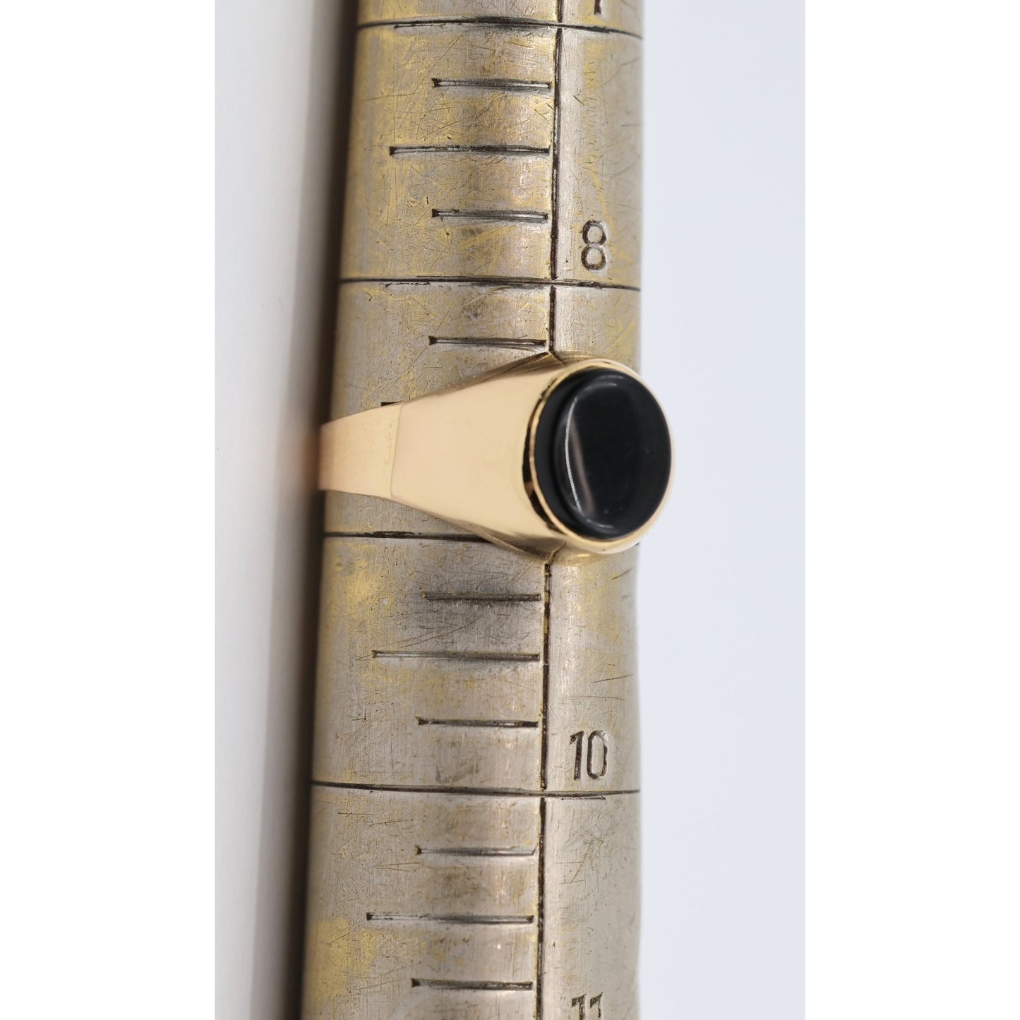 18K Yellow Gold  Oval Onyx Statement Ring
