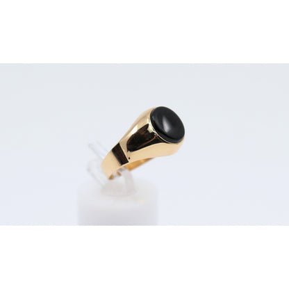 18K Yellow Gold  Oval Onyx Statement Ring
