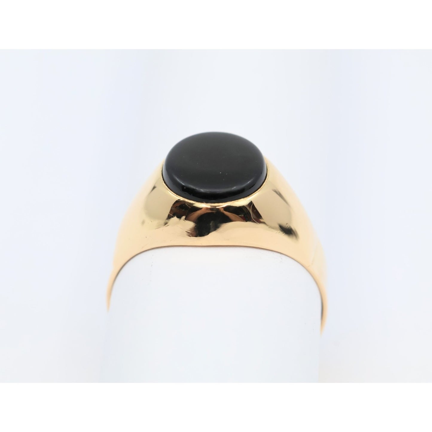 18K Yellow Gold  Oval Onyx Statement Ring