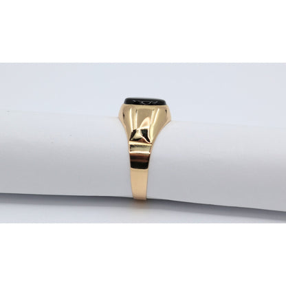 18K Yellow Gold  Oval Onyx Statement Ring