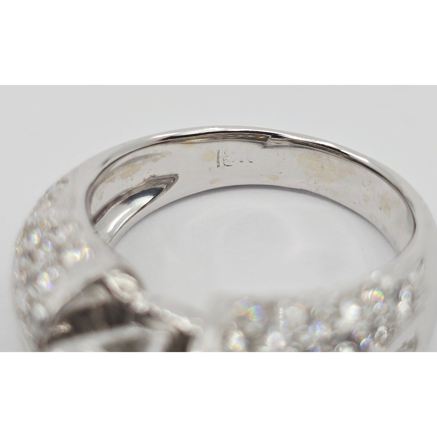 18K White Gold Heart Cut Diamond Ring