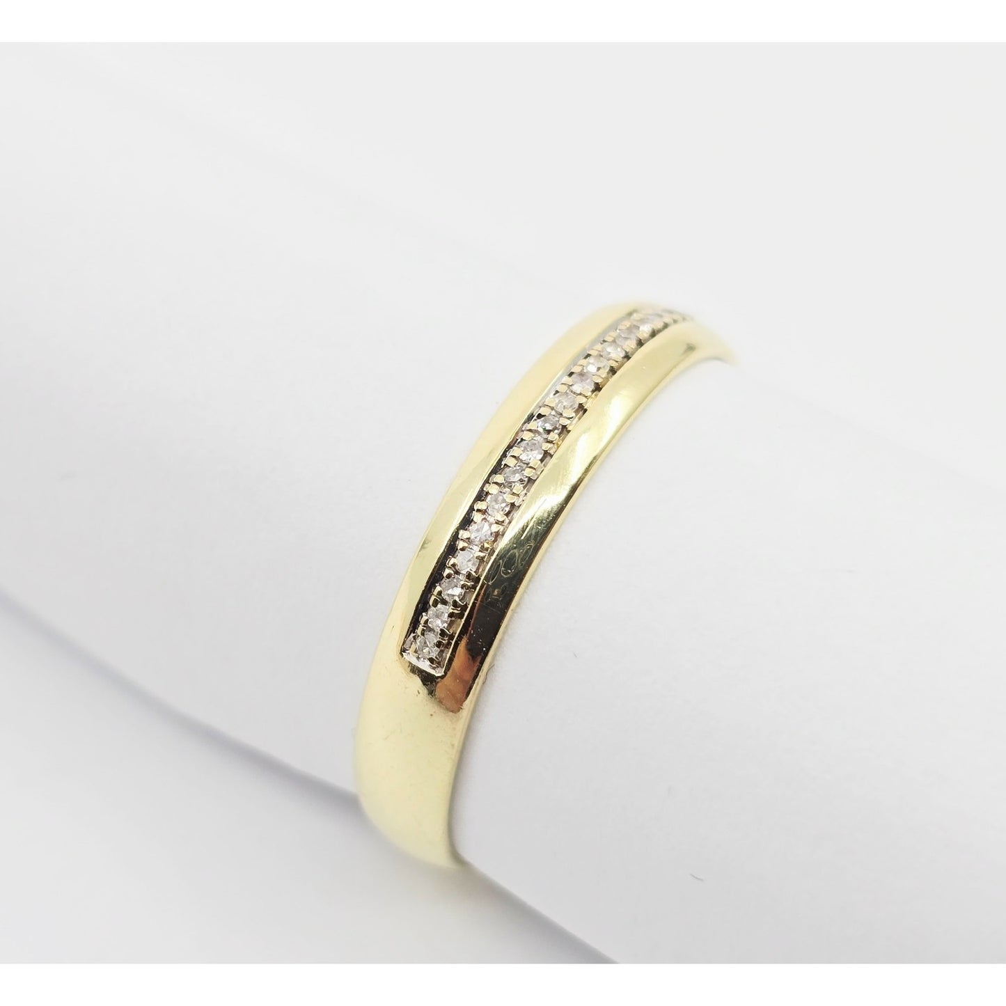 18K Yellow Gold Polished Diamond Wedding Band Ring