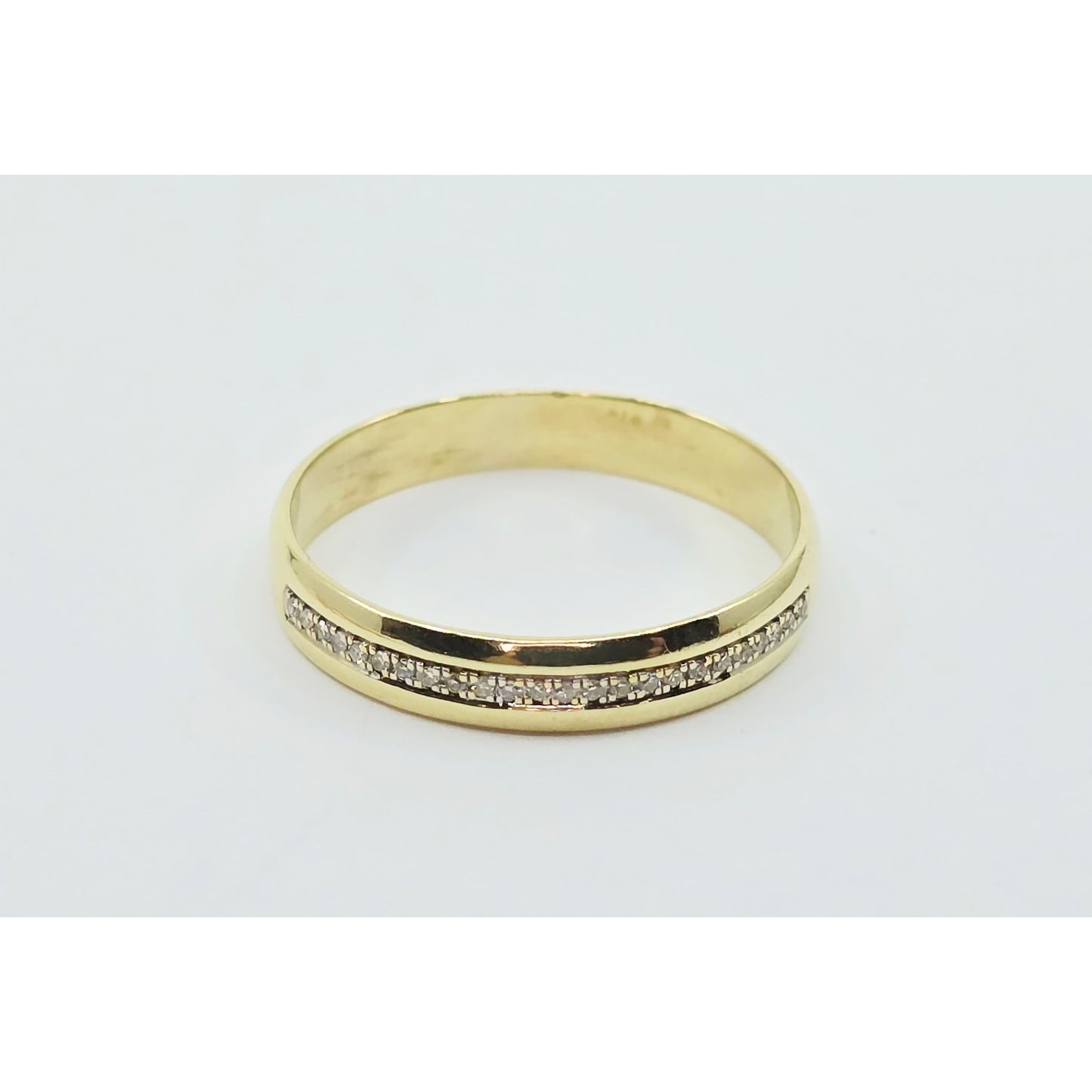 18K Yellow Gold Polished Diamond Wedding Band Ring