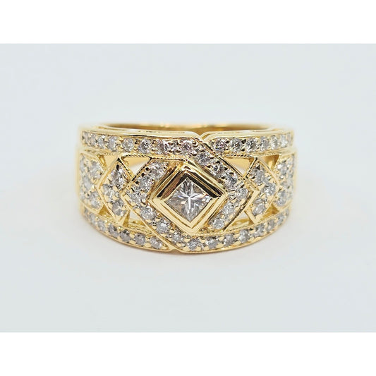18K Yellow Gold Round & Square Cut Diamond Wide Band Ring